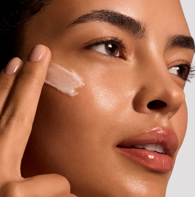 iS Clinical Reparative Moisture Emulsion